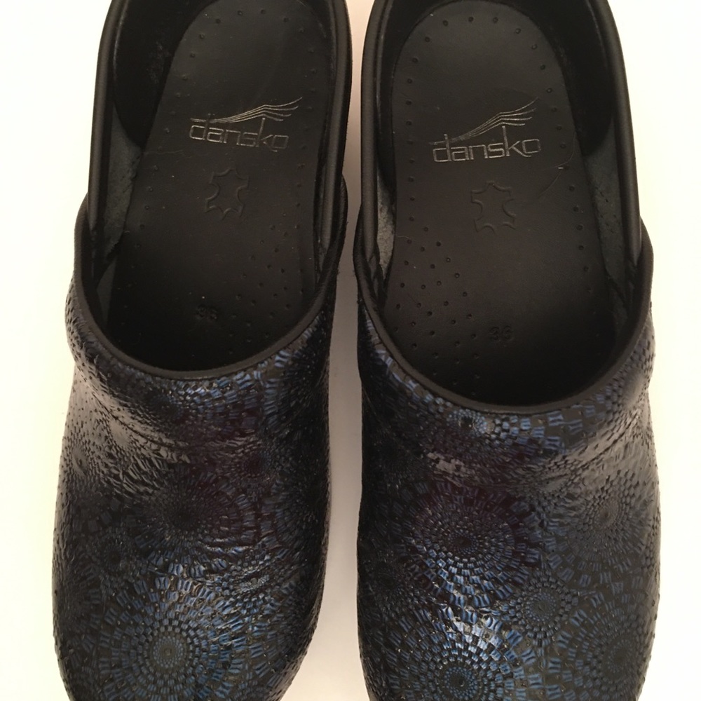Dansko Clogs - Picture 8 of 8